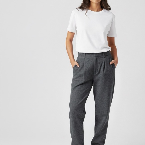 3/$25 Elegant Women's Black Pantsuit - Picture 2 of 3